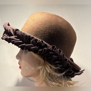 Henri Bendel Vintage Chocolate Brown Felt Cloche Hat With Ribbon Ruffle